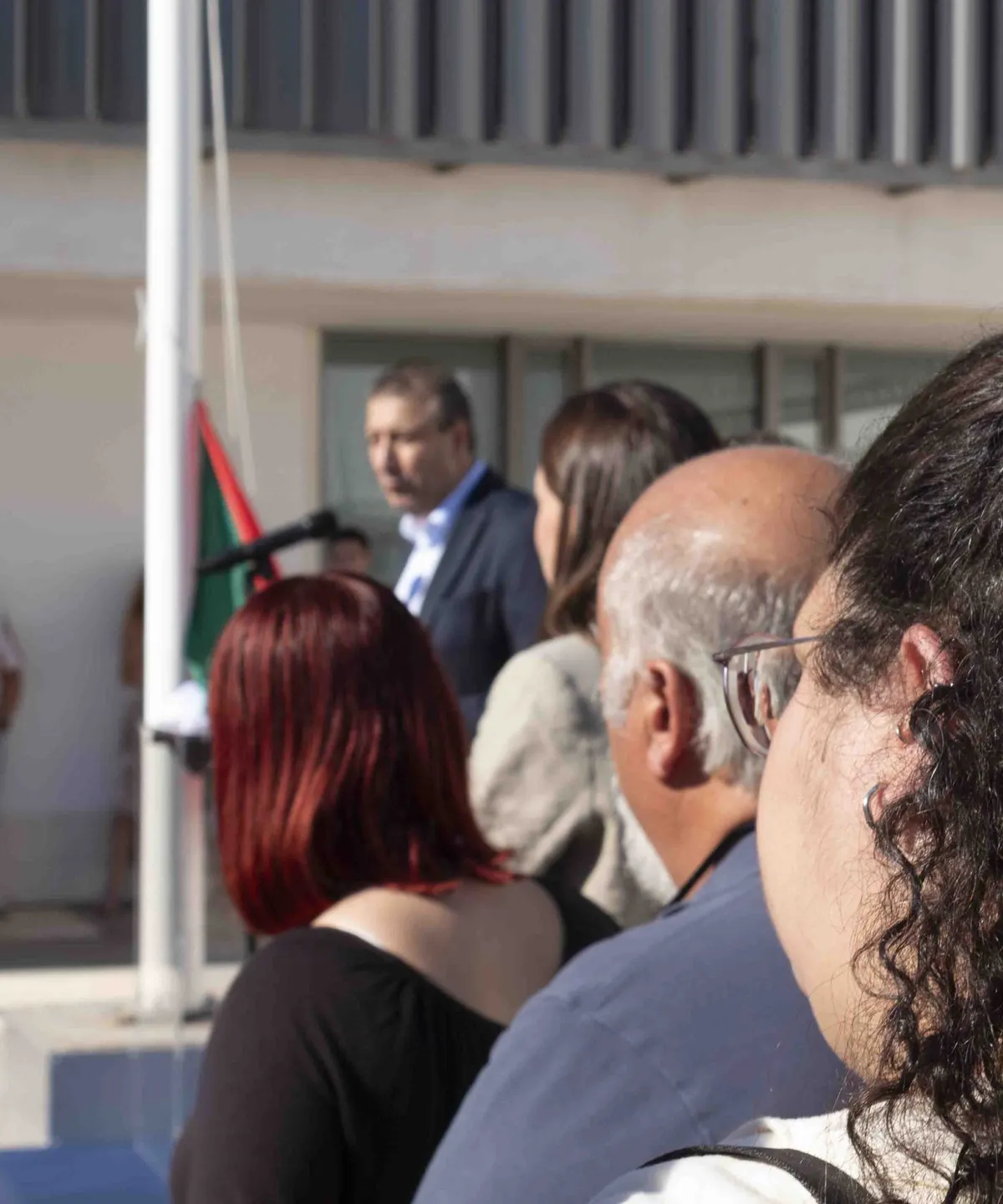 La Rinconada iza la bandera de Palestina y expresa su solidaridad con las víctimas del genocidio en Gaza